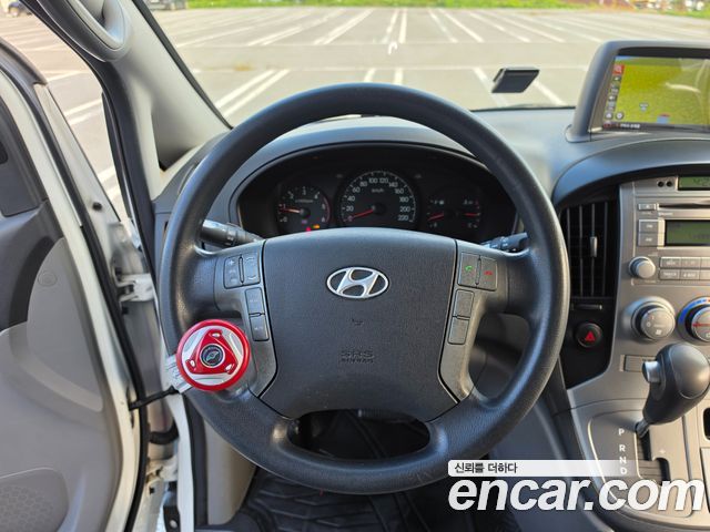 Hyundai Grand Starex 12-Seater Wagon CVX Luxury 2014 — фото 21