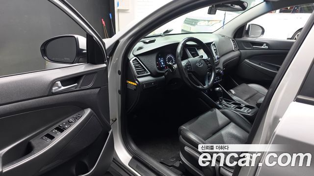 Hyundai Tucson Diesel 2.0 2WD Modern 2016 — фото 10