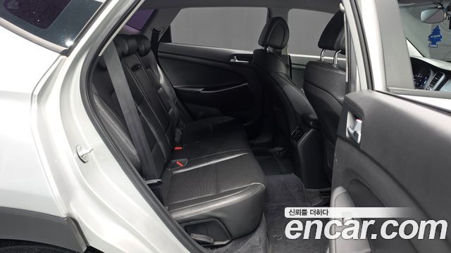 Hyundai Tucson Diesel 2.0 2WD Modern 2016 — фото 11