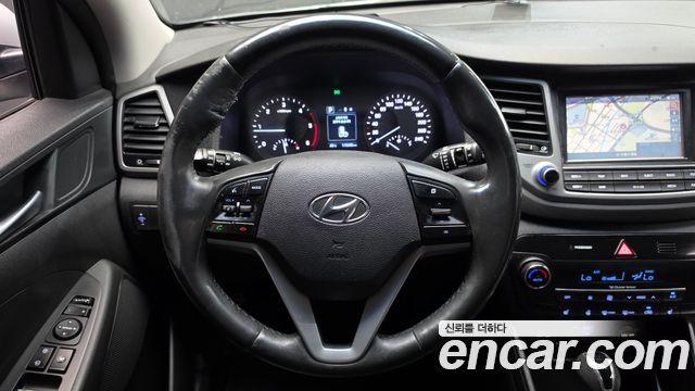 Hyundai Tucson Diesel 2.0 2WD Modern 2016 — фото 12