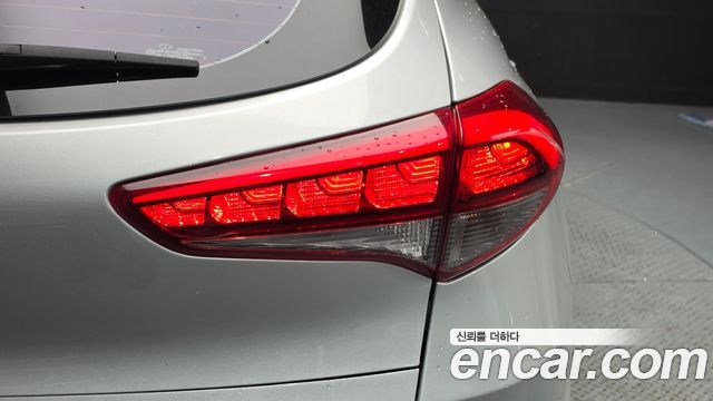 Hyundai Tucson Diesel 2.0 2WD Modern 2016 — фото 23