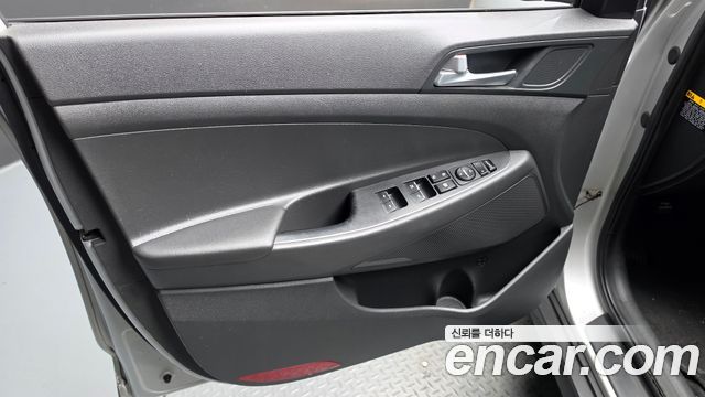 Hyundai Tucson Diesel 2.0 2WD Modern 2016 — фото 24