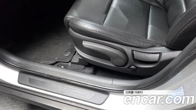 Hyundai Tucson Diesel 2.0 2WD Modern 2016 — фото 27