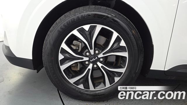 Kia Carnival (IV) Diesel 9-Seater Prestige 2023 — фото 5