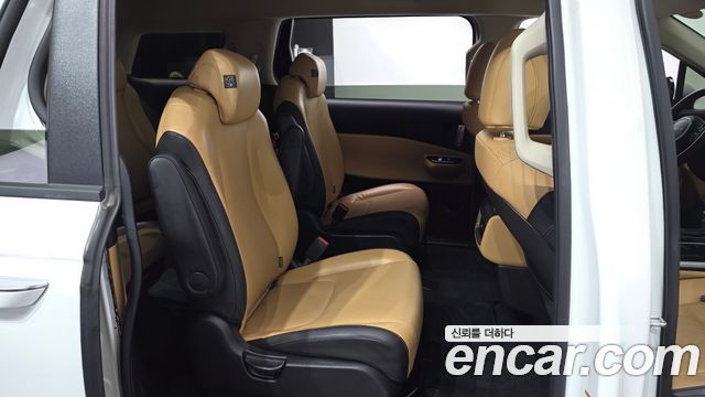 Kia Carnival (IV) Diesel 9-Seater Prestige 2023 — фото 11