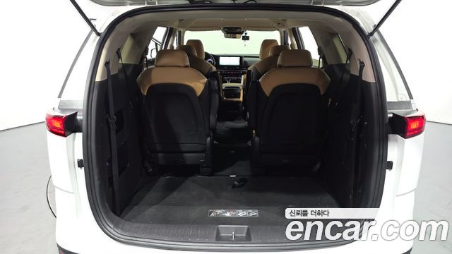 Kia Carnival (IV) Diesel 9-Seater Prestige 2023 — фото 17