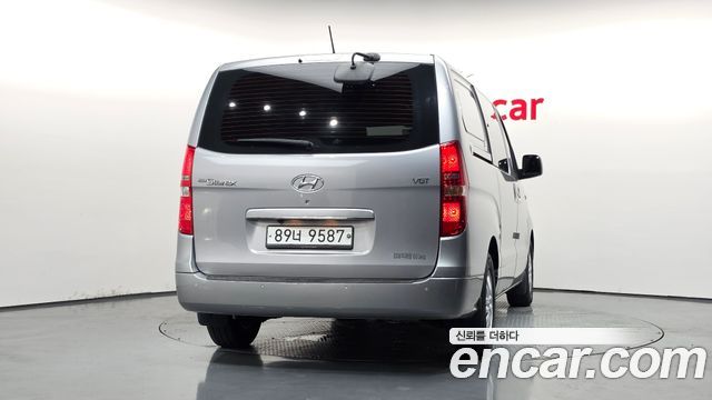 Hyundai Grand Starex 5-Seater VAN Smart 2016 — фото 4