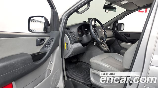 Hyundai Grand Starex 5-Seater VAN Smart 2016 — фото 10