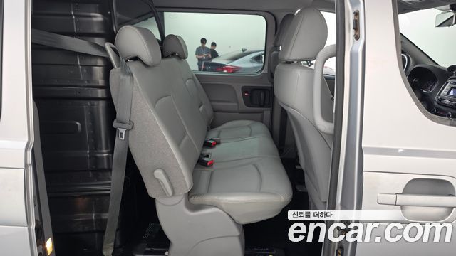 Hyundai Grand Starex 5-Seater VAN Smart 2016 — фото 11