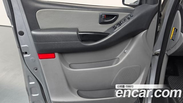 Hyundai Grand Starex 5-Seater VAN Smart 2016 — фото 24