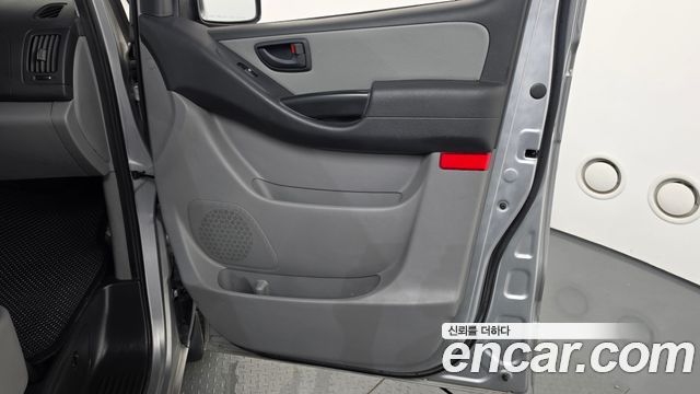 Hyundai Grand Starex 5-Seater VAN Smart 2016 — фото 25