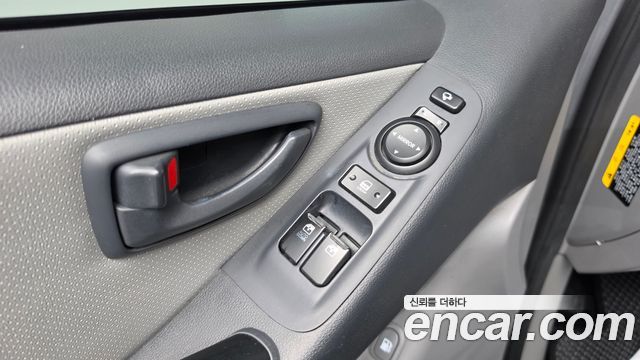 Hyundai Grand Starex 5-Seater VAN Smart 2016 — фото 30