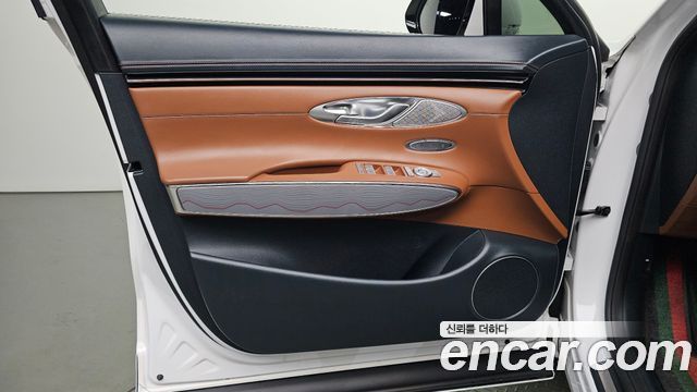 Genesis GV70 2.5T Gasoline 2WD 2024 — фото 24
