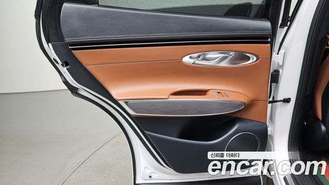 Genesis GV70 2.5T Gasoline 2WD 2024 — фото 25