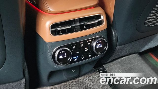Genesis GV70 2.5T Gasoline 2WD 2024 — фото 33