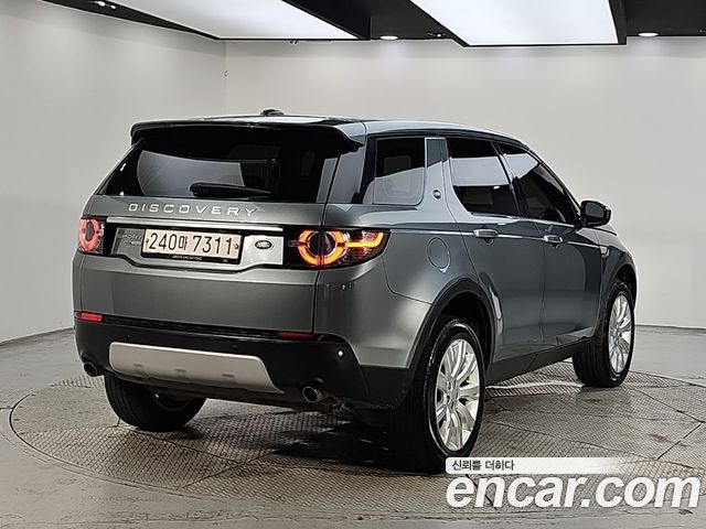 Land Rover Discovery Sport 2.2 SD4 HSE Luxury 2015 — фото 4