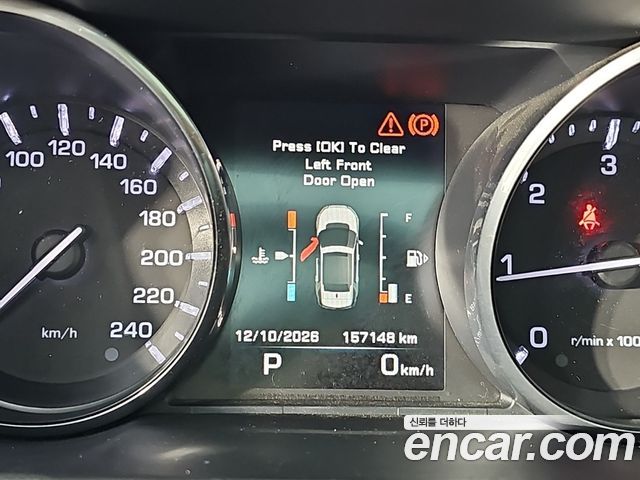 Land Rover Discovery Sport 2.2 SD4 HSE Luxury 2015 — фото 7