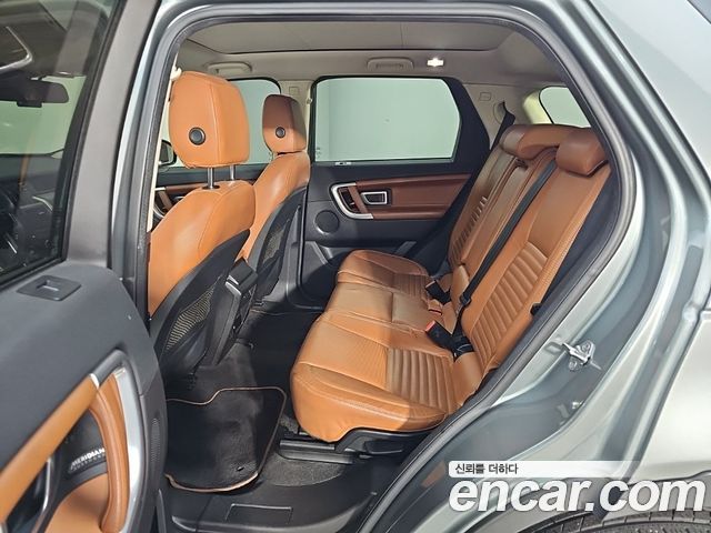 Land Rover Discovery Sport 2.2 SD4 HSE Luxury 2015 — фото 16