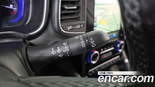 Renault Korea QM6 Diesel 2WD RE Signature 2019 — фото 27