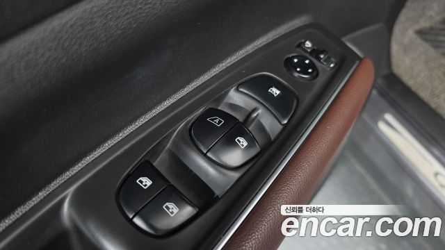Renault Korea QM6 Diesel 2WD RE Signature 2019 — фото 28