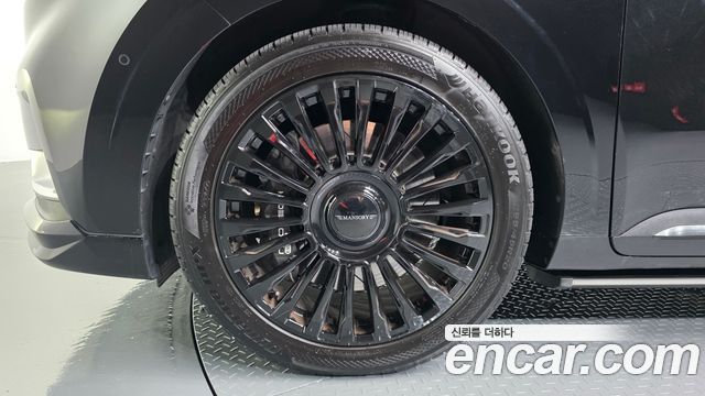 Kia Carnival (IV) Gasoline 9-seater Limousine(Special vehicle) 2023 — фото 5