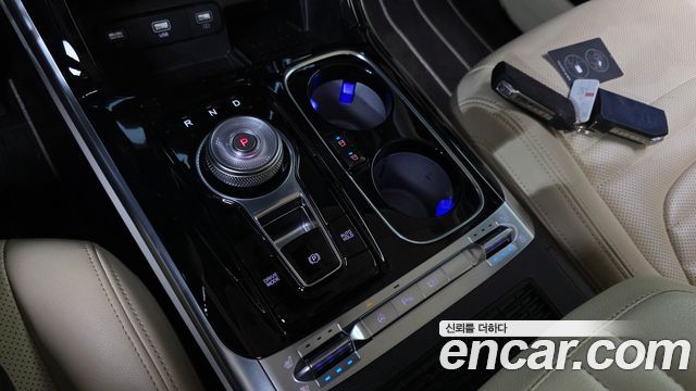 Kia Carnival (IV) Gasoline 9-seater Limousine(Special vehicle) 2023 — фото 9