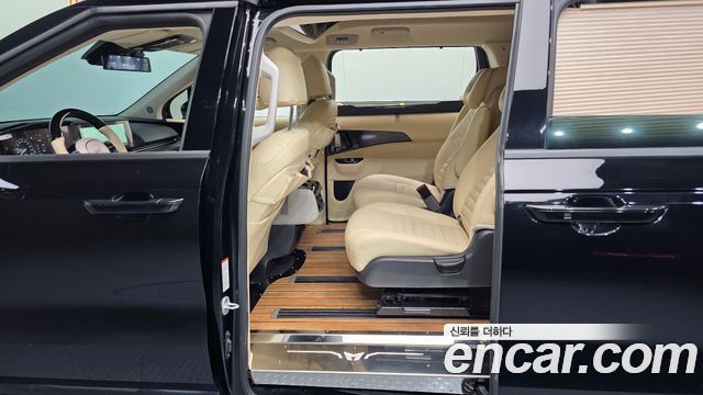 Kia Carnival (IV) Gasoline 9-seater Limousine(Special vehicle) 2023 — фото 11