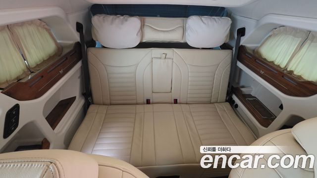 Kia Carnival (IV) Gasoline 9-seater Limousine(Special vehicle) 2023 — фото 12