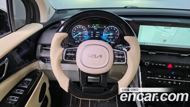 Kia Carnival (IV) Gasoline 9-seater Limousine(Special vehicle) 2023 — фото 13