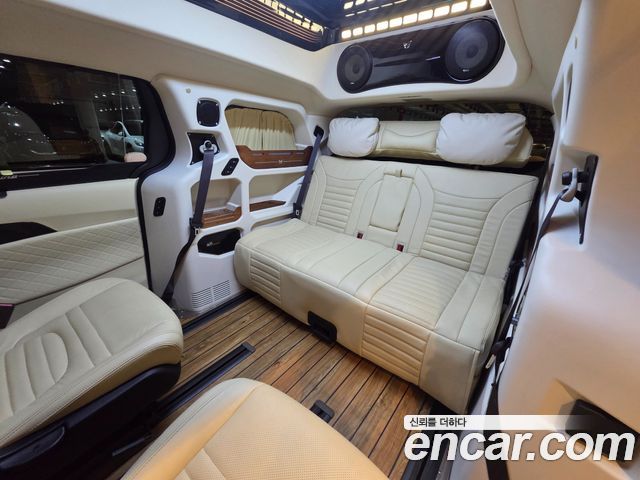 Kia Carnival (IV) Gasoline 9-seater Limousine(Special vehicle) 2023 — фото 20