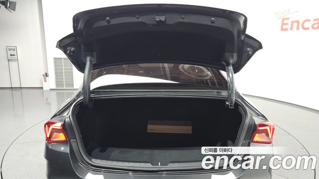 Kia K5 (III) 2.0 Noblesse 2022 — фото 31