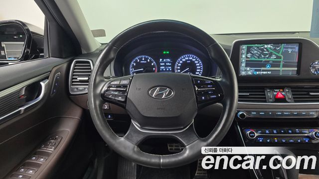 Hyundai Grandeur (IG) 2.4 Premium 2019 — фото 13