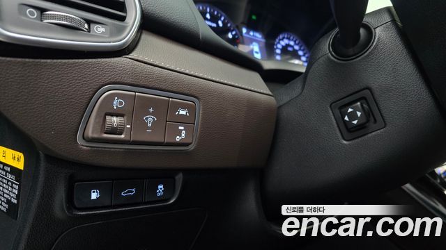 Hyundai Grandeur (IG) 2.4 Premium 2019 — фото 14