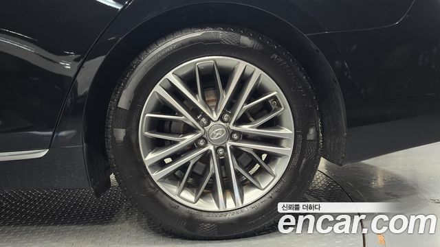 Hyundai Grandeur (IG) 2.4 Premium 2019 — фото 21