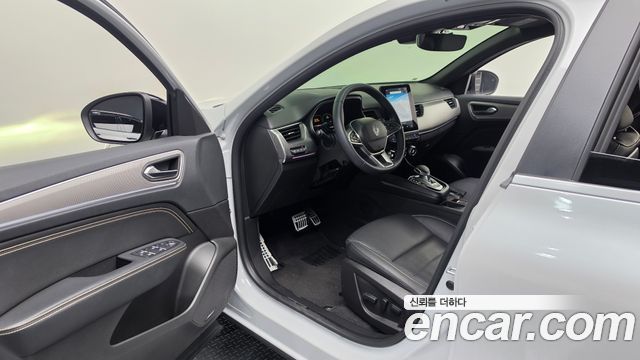 Renault Korea Arkana 1.6 E-TECH Iconic 2025 — фото 10