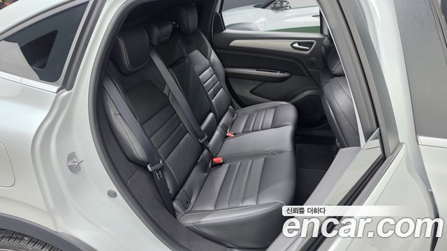 Renault Korea Arkana 1.6 E-TECH Iconic 2025 — фото 12