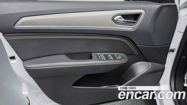 Renault Korea Arkana 1.6 E-TECH Iconic 2025 — фото 24