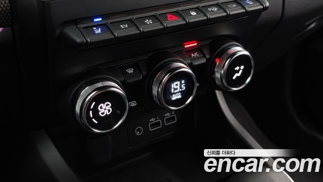 Renault Korea Arkana 1.6 E-TECH Iconic 2025 — фото 29