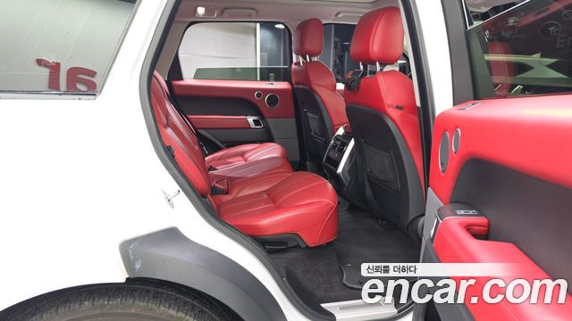 Land Rover Range Rover Sport (II) 3.0 SDV6 HSE Dynamic 2014 — фото 12