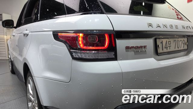 Land Rover Range Rover Sport (II) 3.0 SDV6 HSE Dynamic 2014 — фото 23