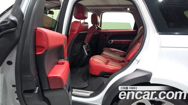 Land Rover Range Rover Sport (II) 3.0 SDV6 HSE Dynamic 2014 — фото 26