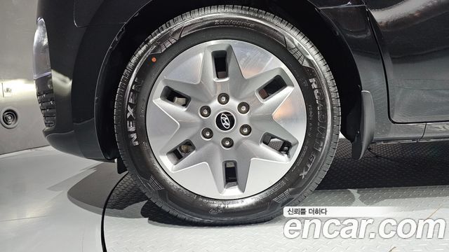 Hyundai Staria Tourer 9-Seater Modern 2023 — фото 5
