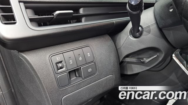Hyundai Staria Tourer 9-Seater Modern 2023 — фото 20