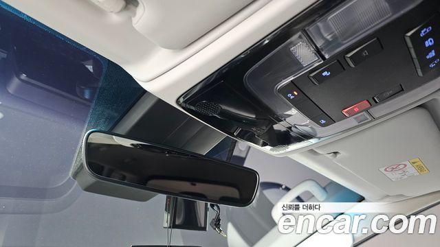 Hyundai Staria Tourer 9-Seater Modern 2023 — фото 27