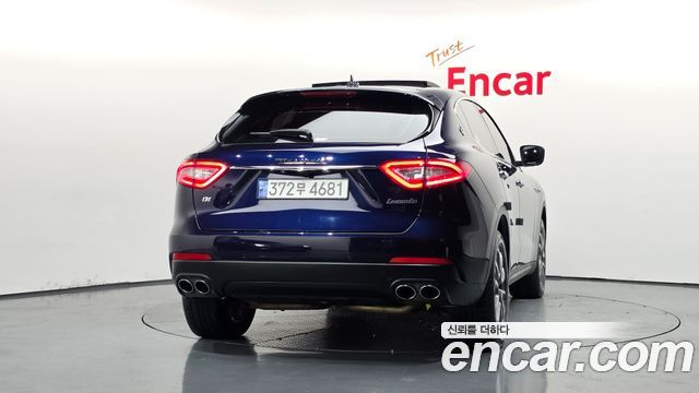 Maserati Levante 3.0 Diesel AWD 2019 — фото 4
