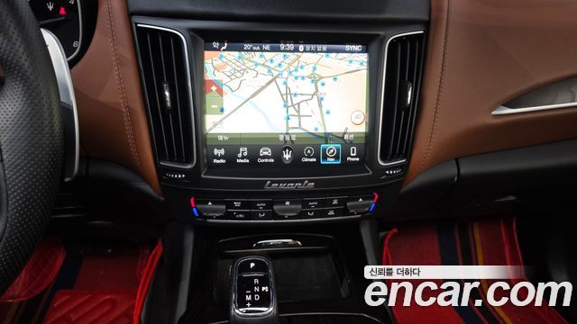 Maserati Levante 3.0 Diesel AWD 2019 — фото 13