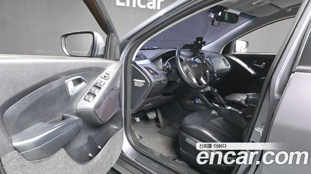 Hyundai Tucson ix Diesel(e-VGT) 2WD Smart special 2015 — фото 10