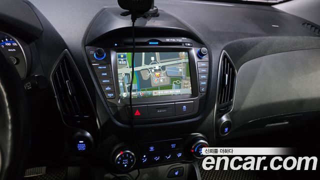 Hyundai Tucson ix Diesel(e-VGT) 2WD Smart special 2015 — фото 15