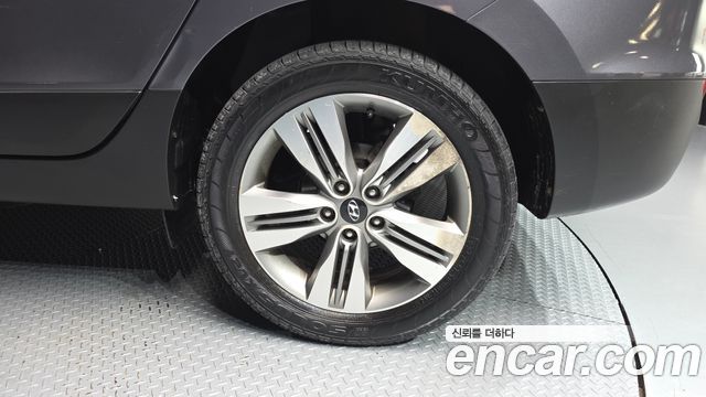 Hyundai Tucson ix Diesel(e-VGT) 2WD Smart special 2015 — фото 21