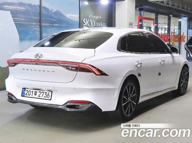 Hyundai Grandeur (IG) 2.5 Le Blanc 2023 — фото 3